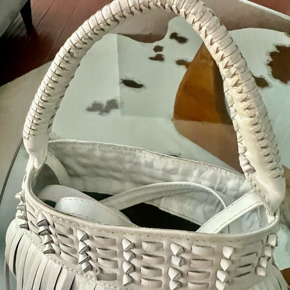 Cleobella White Leather Fringe Shoulder Bag - Picture 5 of 8